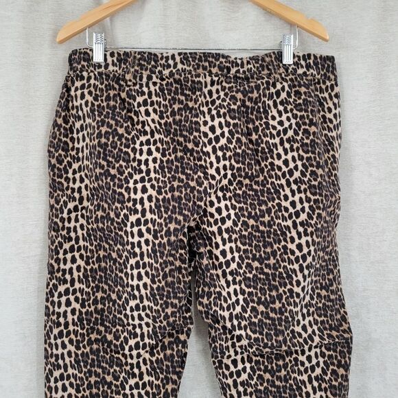 Like an Angel Women's Plus Size 3X Leopard Print Pants - Picture 5 of 12